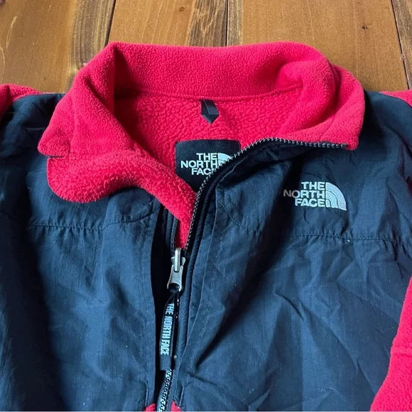 The North Face Fleece Denali Jacket Red and Black - Picture 2 of 5